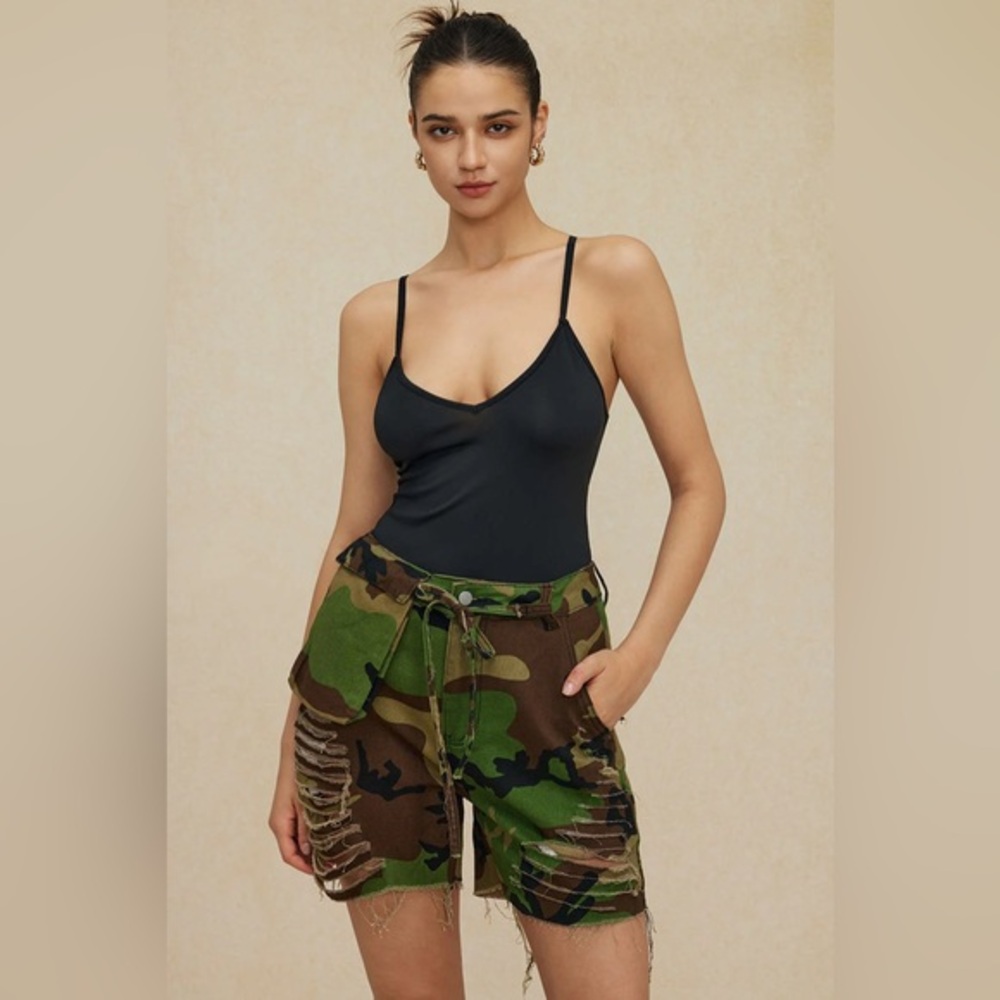 Micas Camo Destroyed Cargo Shorts 1XL cc11-12